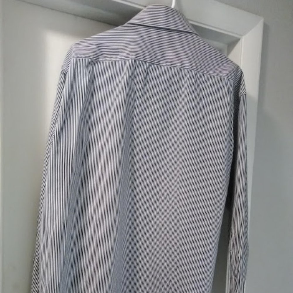 Button Up - Picture 3 of 4